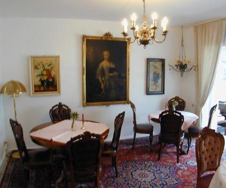 Haus Mooren, Hotel Garni Düsseldorf Extérieur photo