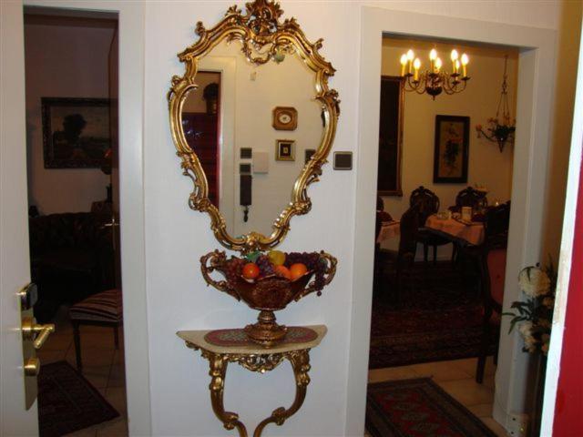 Haus Mooren, Hotel Garni Düsseldorf Extérieur photo